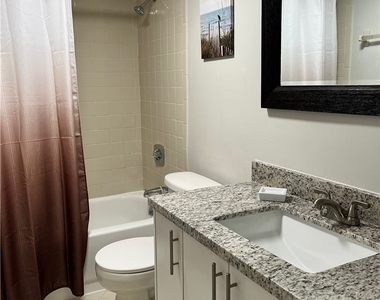 190 Palm Drive - Photo Thumbnail 12