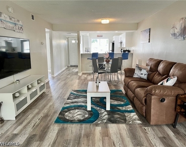 190 Palm Drive - Photo Thumbnail 1