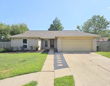 10615 Heatherford Drive - Photo Thumbnail 24