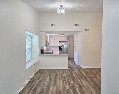 10615 Heatherford Drive - Photo Thumbnail 11
