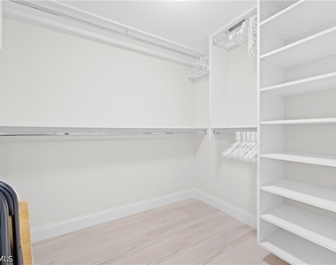 10684 Gulf Shore Drive - Photo Thumbnail 15