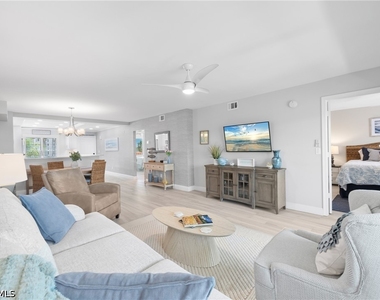 10684 Gulf Shore Drive - Photo Thumbnail 2