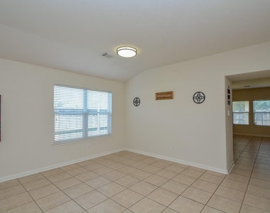 15318 Marlowe Grove Drive - Photo Thumbnail 4
