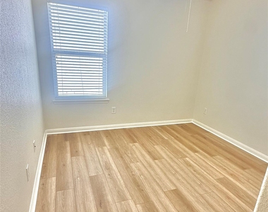 15318 Marlowe Grove Drive - Photo Thumbnail 27