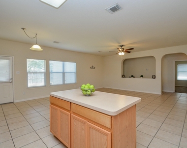 15318 Marlowe Grove Drive - Photo Thumbnail 14