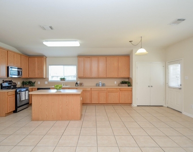 15318 Marlowe Grove Drive - Photo Thumbnail 12