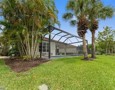 8541 Pepper Tree Way - Photo Thumbnail 20