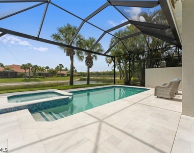 8541 Pepper Tree Way - Photo Thumbnail 14