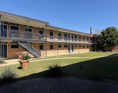 9733 Neuens Road - Photo Thumbnail 3