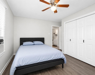 218 Hoffman Street - Photo Thumbnail 10