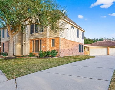 21103 Falcon Creek Court - Photo Thumbnail 47