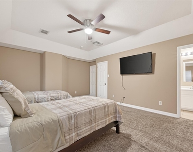 21103 Falcon Creek Court - Photo Thumbnail 36