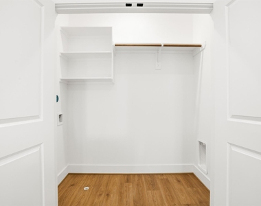 7841 Sunnyhill Street - Photo Thumbnail 12