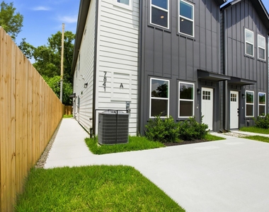 7841 Sunnyhill Street - Photo Thumbnail 27