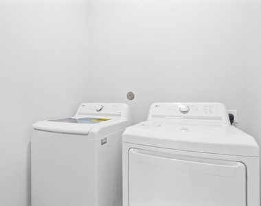 9725 Kerr Street - Photo Thumbnail 22