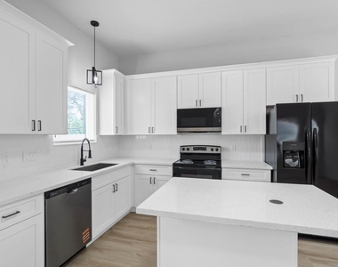 9725 Kerr Street - Photo Thumbnail 11