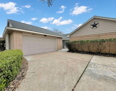 7011 Brockington Drive - Photo Thumbnail 1