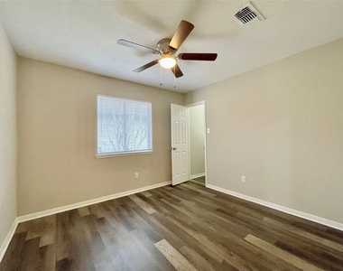 7011 Brockington Drive - Photo Thumbnail 19