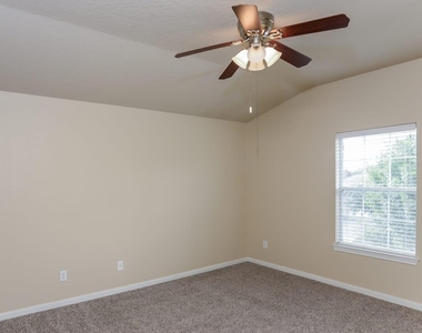 8410 Western Way - Photo Thumbnail 10