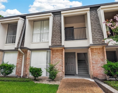 12633 Memorial Drive - Photo Thumbnail 26