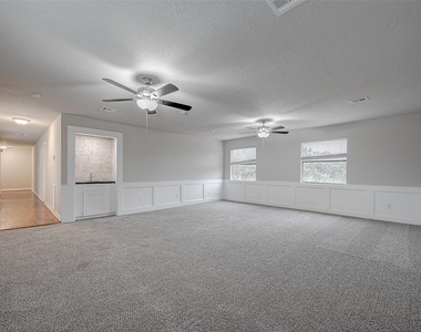 919 Mockingbird Way - Photo Thumbnail 33