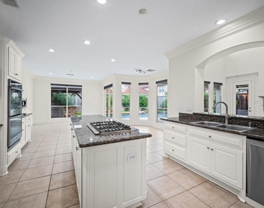 14227 Flower Creek Lane - Photo Thumbnail 10