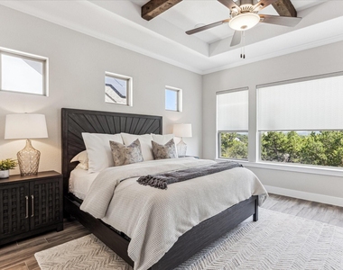 6821 Little Serenity Cove - Photo Thumbnail 19