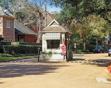 250 Sugarberry Circle - Photo Thumbnail 22