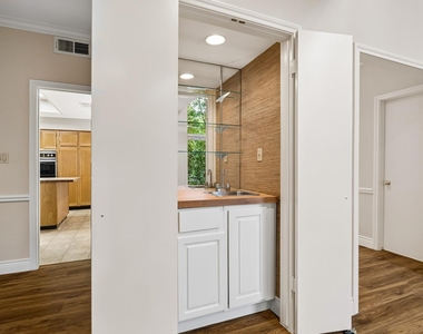 250 Sugarberry Circle - Photo Thumbnail 9