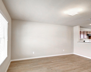 2403 Thorney Court - Photo Thumbnail 4