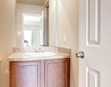 2403 Thorney Court - Photo Thumbnail 13
