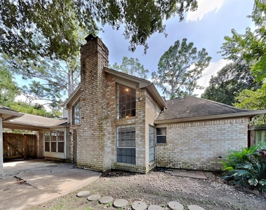 8427 Burwood Park Drive - Photo Thumbnail 17