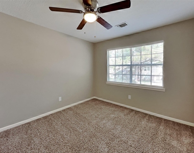 8427 Burwood Park Drive - Photo Thumbnail 13