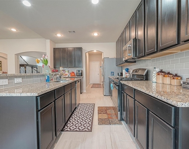 20607 Enrique Drive - Photo Thumbnail 11