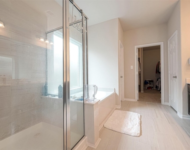 20607 Enrique Drive - Photo Thumbnail 34