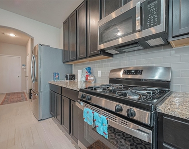 20607 Enrique Drive - Photo Thumbnail 12