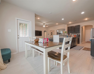 20607 Enrique Drive - Photo Thumbnail 18
