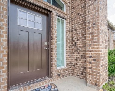 20607 Enrique Drive - Photo Thumbnail 2
