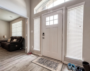 20607 Enrique Drive - Photo Thumbnail 3