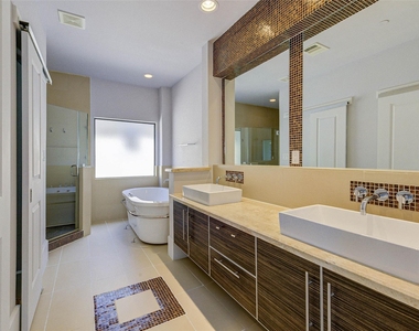 113 Tuam Street - Photo Thumbnail 17