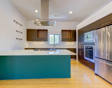 113 Tuam Street - Photo Thumbnail 6