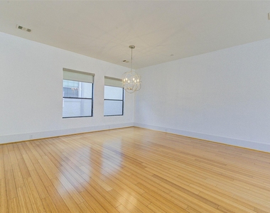 113 Tuam Street - Photo Thumbnail 14