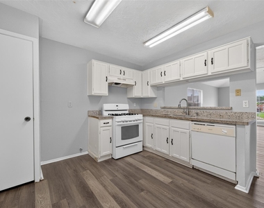 2403 Autumn Springs Lane - Photo Thumbnail 14