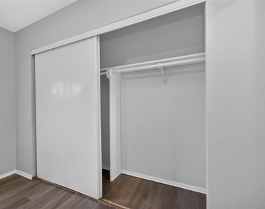2403 Autumn Springs Lane - Photo Thumbnail 19