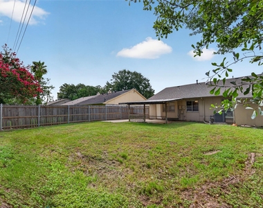 2403 Autumn Springs Lane - Photo Thumbnail 31