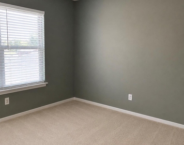 10518 Quail Ridge Lane - Photo Thumbnail 18