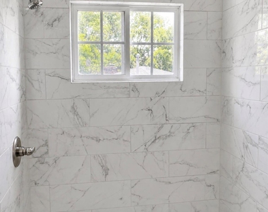 10518 Quail Ridge Lane - Photo Thumbnail 16