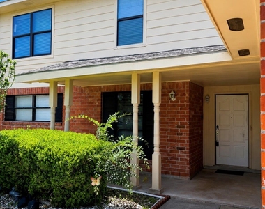 10518 Quail Ridge Lane - Photo Thumbnail 4