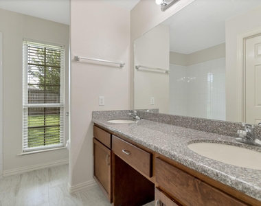 17131 Quail Park - Photo Thumbnail 6
