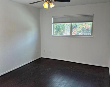 14401 Misty Meadow Ln - Photo Thumbnail 16
